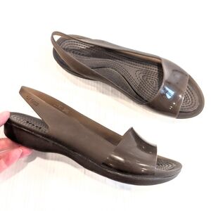 CROCS Women's Brown Open-Toe Slingback Sandals Size 8